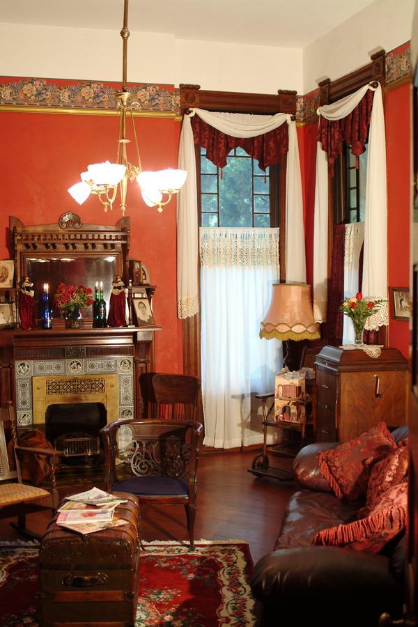 هوت سبرنغز 1884 Wildwood Bed And Breakfast Inn المظهر الخارجي الصورة