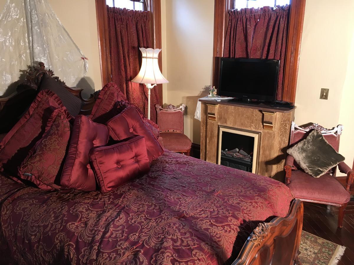 هوت سبرنغز 1884 Wildwood Bed And Breakfast Inn المظهر الخارجي الصورة