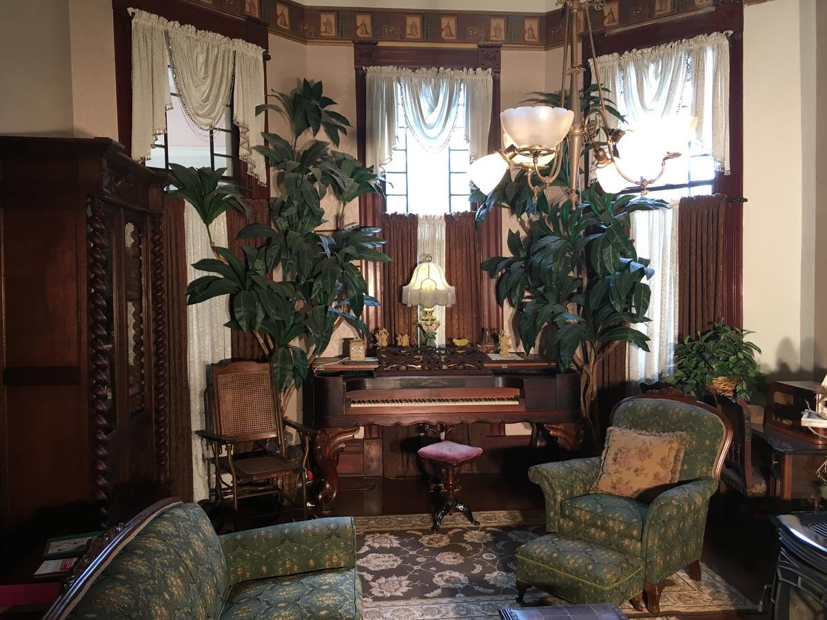 هوت سبرنغز 1884 Wildwood Bed And Breakfast Inn المظهر الخارجي الصورة