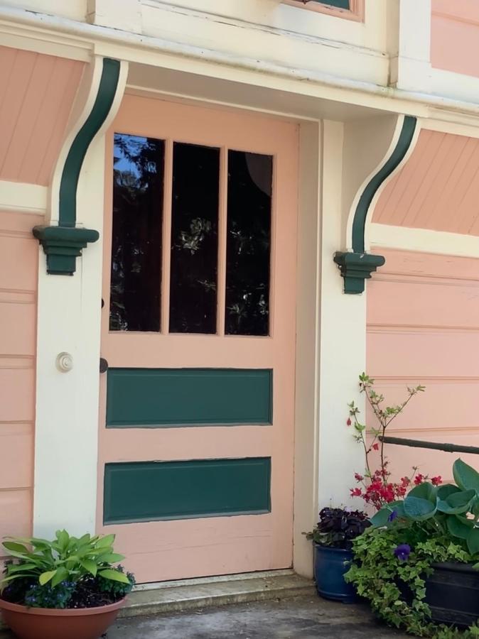 هوت سبرنغز 1884 Wildwood Bed And Breakfast Inn المظهر الخارجي الصورة